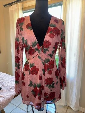 Lulu's Pink Long-Sleeve V-Neck Romper with Red Rose Print Size XS